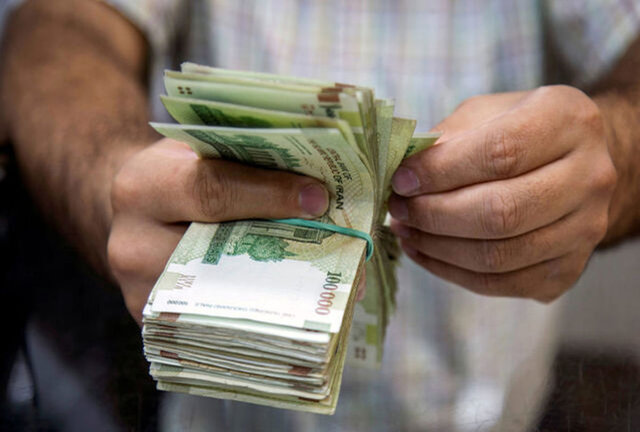 افزایش حقوق کارگران تابع کارمندان نیست