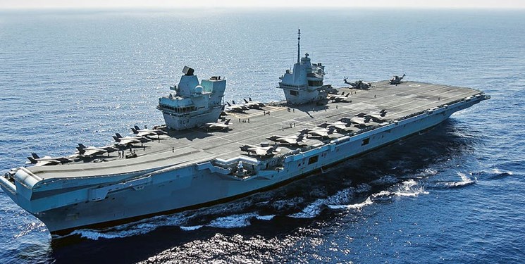 بی‌توجهی ناو گروه نیروی دریایی انگلیس  به هشدارها و نقض حریم دریایی چین