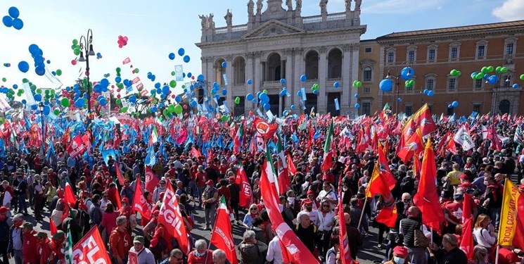 تظاهرات هزاران ایتالیایی‌ در اعتراض به قدرت گرفتن فاشیست‌ها