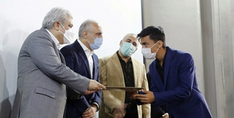 تقدیر از برترینهای دبیرستان ماندگار البرز/ ستاری: دانشآموزان به فکر تاثیرگذاری در جامعه باشند/ کاربردی کردن آموزشها ضروری است تقدیر از برترینهای دبیرستان ماندگار البرز/ ستاری: دانشآموزان به فکر تاثیرگذاری در جامعه باشند/ کاربردی کردن آموزشها ضروری است