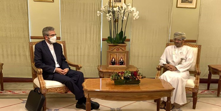 دیدار علی باقری با وزیر خارجه عمان در مسقط