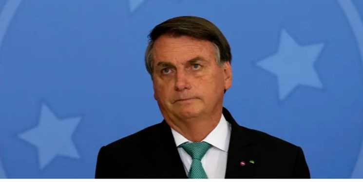 رئیس جمهور واکسینه نشده برزیل را به استادیوم راه ندادند