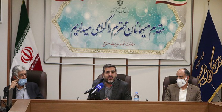 راه‌اندازی سامانه اخطار برای استفاده نکردن از زبان و خط فارسی به دستور وزیر ارشاد