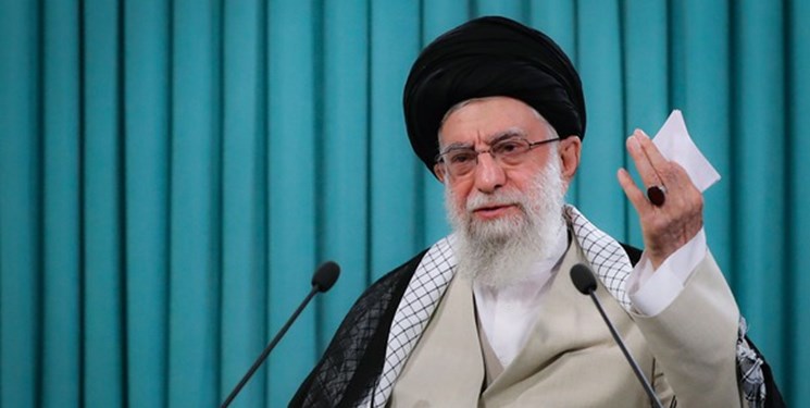 رهبر انقلاب: با ارتقاء سطح خدمتگزاری، قدر نیروی انتظامی را در چشم مردم ارتقاءدهید