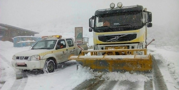 سرما و برف و باران در برخی استان‌ها/هشدار به راهداری برای آماده‌باش در جاده‌های کو‌هستانی ‌