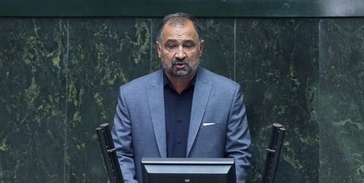مجلس و دولت باید نسبت به همسان سازی حقوق بازنشستگان تصمیم جدی بگیرند