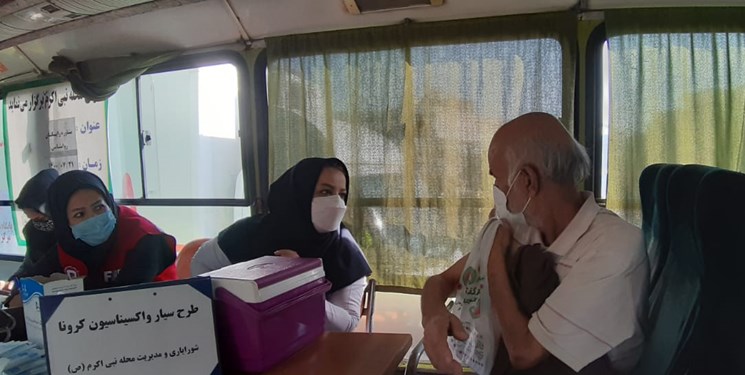 مراکز مجزا واکسیناسیون  برای دانش آموزان بالای ۱۲ سال