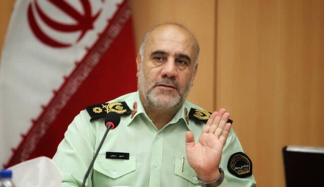 مشکل سازی ترافیک این روزهای تهران/دور ریختن منابع با هزینه کردن در خانه های بهاران مشکل سازی ترافیک این روزهای تهران/دور ریختن منابع با هزینه کردن در خانه های بهاران