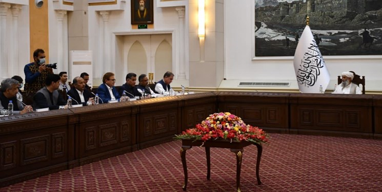 وزیر خارجه پاکستان با نخست وزیر طالبان دیدار کرد