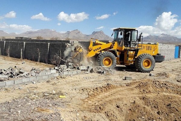 آزادسازی ۴۰ هکتار  زمین تصرف شده توسط زمین‌خواران در شهر ری