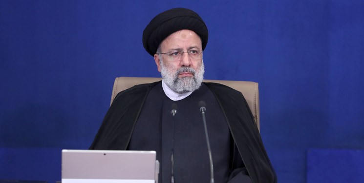 آیت‌الله رئیسی: با توجه به واکسیناسیون عمومی منع تردد شبانه لغو شود