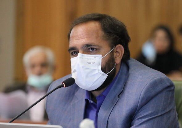 انتقاد عضو شورا از غفلت برای کمک به مساجد در شهرداری تهران