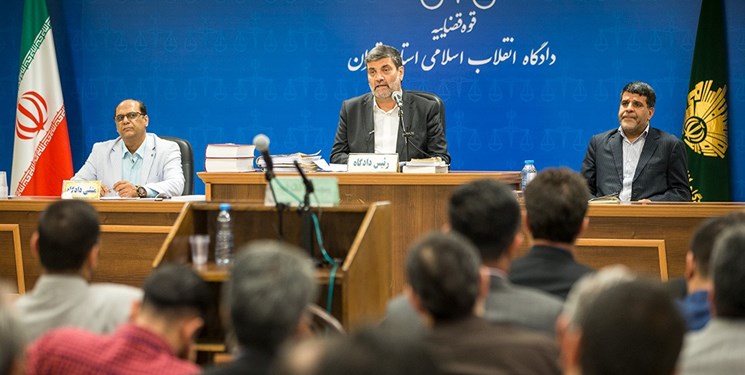 برگزاری هفتمین جلسه دادگاه «ثبت سفارش خودرو»/ قاضی صلواتی: ثبت سفارش ۳۴۰۰۰ خودرو خارجی در سامانه طی ده روز فاجعه است برگزاری هفتمین جلسه دادگاه «ثبت سفارش خودرو»/ قاضی صلواتی: ثبت سفارش ۳۴۰۰۰ خودرو خارجی در سامانه طی ده روز فاجعه است