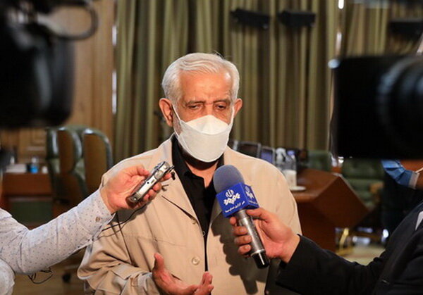 تلاش برای انتخاب هیئت رئیسه دائم شورای استان تهران در نخستین جلسه شورا