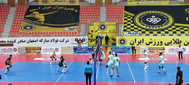 جولان سپاهان در والیبال ایران/ سپاهان همچنان صدرنشین است