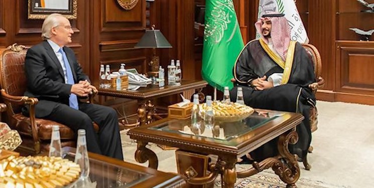 دیدار فرستاده آمریکا در امور یمن با معاون وزیر دفاع عربستان دیدار فرستاده آمریکا در امور یمن با معاون وزیر دفاع عربستان
