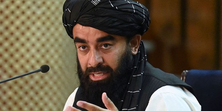 سخنگوی طالبان: تا ۶ ماه آینده اقتصاد افغانستان رشد خواهد کرد