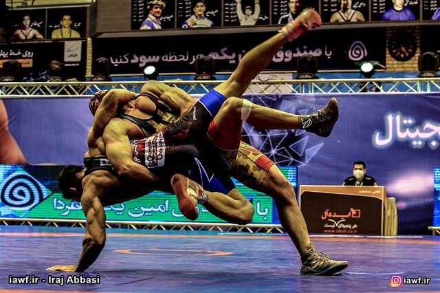 صدرنشینی سینا صنعت ایذه در گروه ج لیگ کشتی فرنگی