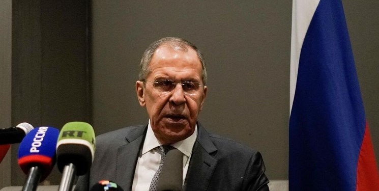 لاوروف: طالبان از گسترش تهدید به خارج از افغانستان جلوگیری کند