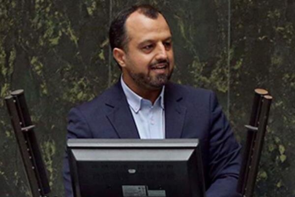 مجلس هفته آینده وضعیت بورس را با حضور وزیر اقتصاد بررسی می کند مجلس هفته آینده وضعیت بورس را با حضور وزیر اقتصاد بررسی می کند