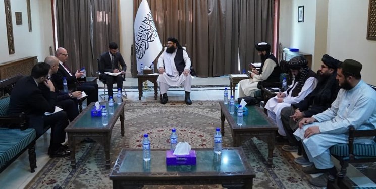 مقام طالبان: مدارس دخترانه‌ به‌طور کامل در سال آینده بازگشایی می‌شود