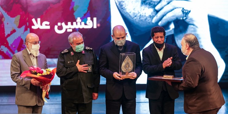 تقدیر از برگزیدگان کنگره شعر سردار سربداران/ زینب سلیمانی: حاج‌قاسم دوستدار شعر و ادب بود
