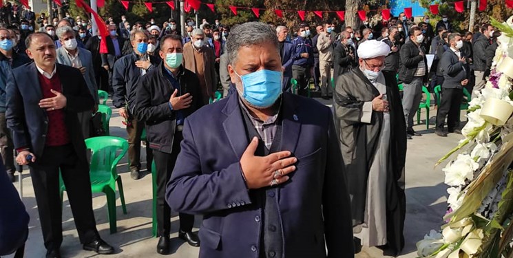 مراسم تکریم از خانواده شهید شناسایی‌شده دانشگاه علوم پزشکی ایران