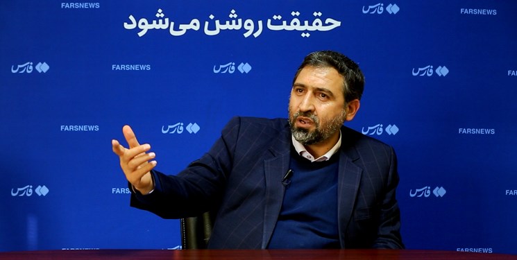 ۲۱۰ شرکت اقماری ایران خودرو و سایپا دلیل اصلی ضرر آنهاست/ هدف خودروسازان افزایش قیمت خودروهای دپو شده است