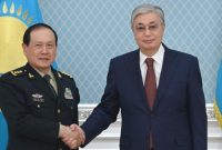 دیدار رئیس جمهور قزاقستان با  وزیر دفاع چین در «نورسلطان»