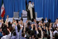 نمایندگان کدام تشکل‌ها در دیدار با رهبر انقلاب سخنرانی می‌کنند؟