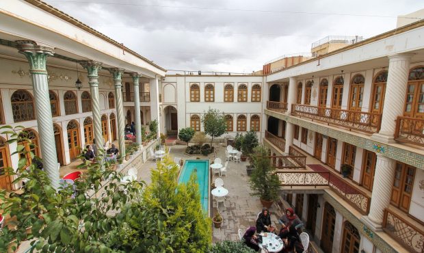 لیست اقامتگاه های سنتی اصفهان
