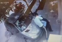 از گوشی‌قاپی تا گردنبند‌قاپی از زنان و دختران / «اعدام» عاقبت زورگیر خشن چاقو به دست تهران!+ فیلم زورگیری