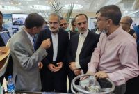 بازدید معاون پارلمانی رییس‌جمهوری از نمایشگاه عصر امید