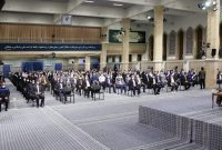 جمعی از کارگران سراسر کشور با رهبر انقلاب دیدار کردند