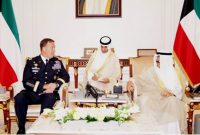دیدار فرمانده سنتکام با ولی‌عهد کویت