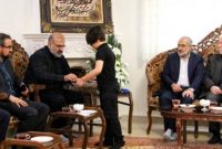 دیدار معاون پارلمانی رئیس جمهور با خانواده شهید صیاد خدایی