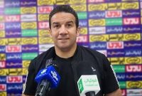 سرآسیایی: اگر از آسمان سنگ هم ببارد، برای پیروزی بازی می‌کنیم/ هنوز نمی‌دانیم بازی‌مان با تماشاگر است یا نه