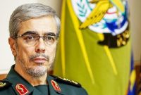 سرلشکر باقری درگذشت مادر شهیدان «صنیعخانی» را تسلیت گفت سرلشکر باقری درگذشت مادر شهیدان «صنیعخانی» را تسلیت گفت