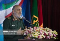 سرلشکر سلامی: فرماندهان خاطراتشان را به کتاب تبدیل کنند سرلشکر سلامی: فرماندهان خاطراتشان را به کتاب تبدیل کنند