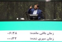 محفوظی: دولت نان را برای مردم باقی بگذارد