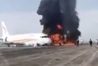 هواپیمای مسافربری چین در فرودگاه آتش گرفت+فیلم