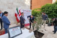 ‏کاشت نهال زیتون به مناسبت سی‌امین سالگرد روابط دیپلماتیک ایران و گرجستان