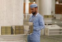 بیش از ۱۵۵ هزار جلد قرآن به ۵۲ زبان در مسجدالنبی (ص) قرار گرفت +عکس