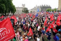 تجمع هزاران لندنی علیه جانسون در اعتراض به تورم +فیلم