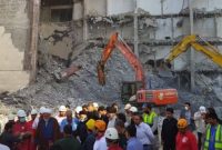 حضور رئیس جمهور در محل حادثه متروپل حضور رئیس جمهور در محل حادثه متروپل