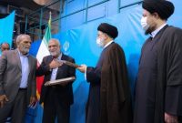 رئیس جمهور از جهادگران نمونه تجلیل کرد