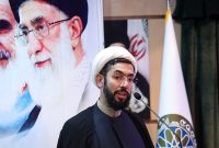 شبکههای مجازی با دیکتاتوری نظام استکبار مدیریت میشوند شبکههای مجازی با دیکتاتوری نظام استکبار مدیریت میشوند