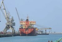 غارت بیش از ۴۰ میلیون دلار نفت یمن توسط ائتلاف سعودی