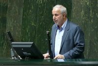 واردات خودرو اگر به خودروسازان واگذار شود شاهد مافیای دیگری در این حوزه خواهیم بود