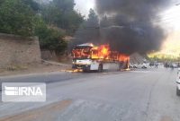 اتوبوس حامل مسافران سیروان به تهران دچار آتش سوزی شد